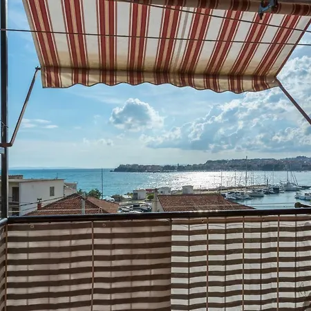 Pericic Apartamento Podstrana
